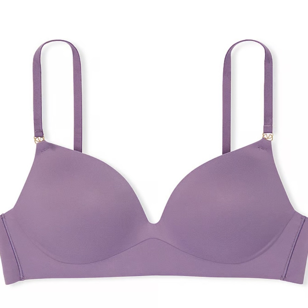 Victoria’s Secret Love Cloud Wireless Push Up Bra